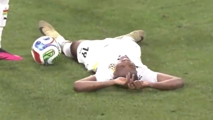 胆小慎入！加纳国脚对阵日本小腿90°骨折 一起来看看发生了什么