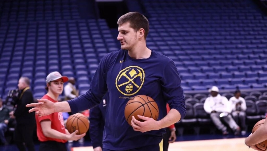 约基奇倒下了，这不仅是掘金的损失，更是NBA的损失