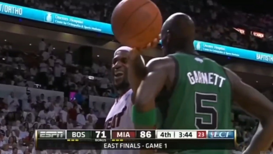 盘点NBA那些破防名场面