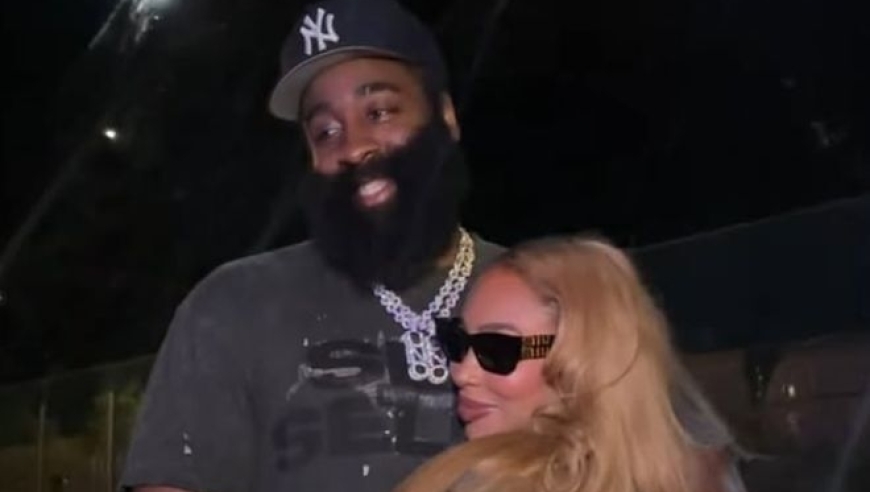 哈登女友再秀恩爱！晒登哥送的满屋子奢侈品 直言活在爱里