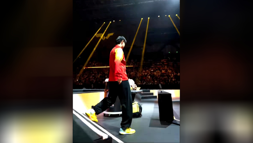 都来看这个神仙球！孙颖莎超绝反应力，护台也是一流水准