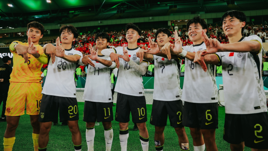 3-0！2-0！中国男足双线告捷，U23和国足全赢了，邵佳一首秀完美