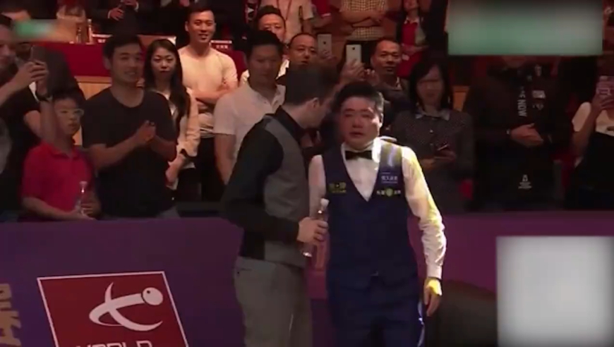 体坛记忆｜ 塞尔比被超九分顽强抵抗，连做炸裂斯诺克，当场逼哭丁俊晖