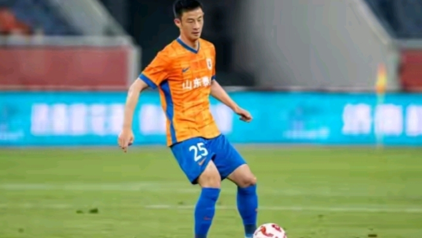 有魄力！郑智刚上任就敲定一笔重量级引援，34岁前泰山铁腰即将加盟