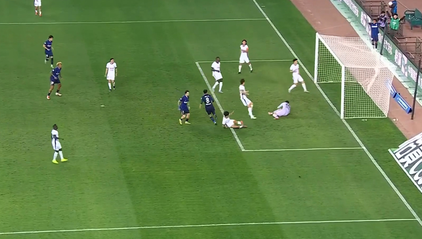 2分半钟看三镇如何4-1横扫大连英博：三外援火力全开各进一球，斯坦丘点射破旧主