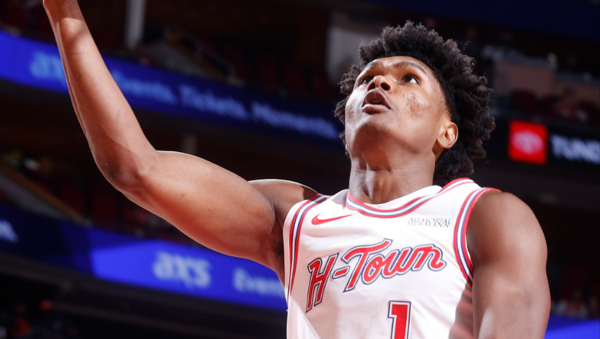 13日官方十佳球：哈登助飞小琼斯 阿门突然起飞双手炸筐