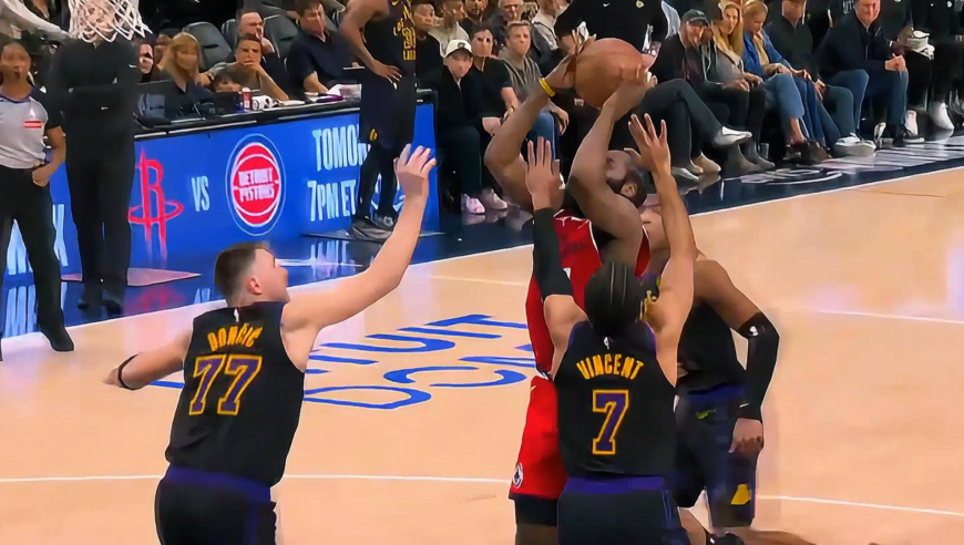 两节就崩了！快船第二节再轰9-0领先湖人逼近20分解说都看不下去了