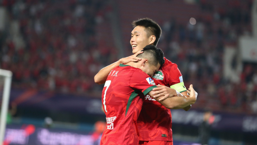 将战申花！河南3-2逆转浙江进足协杯8强：王上源传射3分钟两球