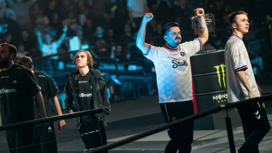 绿龙12-6惨遭大黄蜂双加时逆转淘汰，银河战舰从第一阶段杀入决赛！