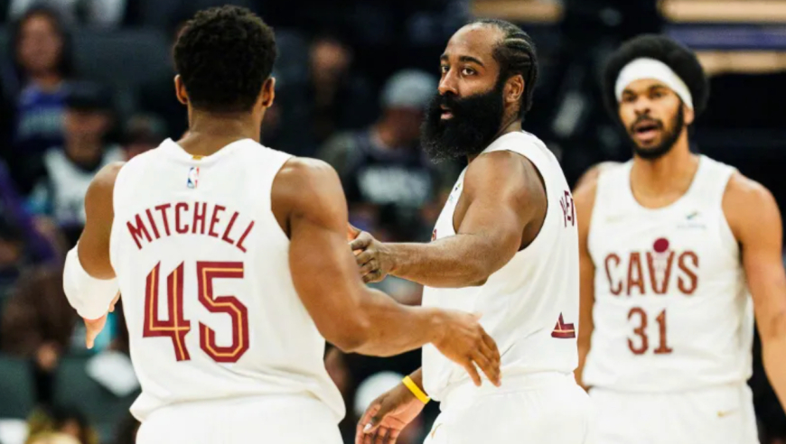 哈式挡拆狂喂阿伦！末节暴走连中关键球！首秀带来了什么｜议起复盘