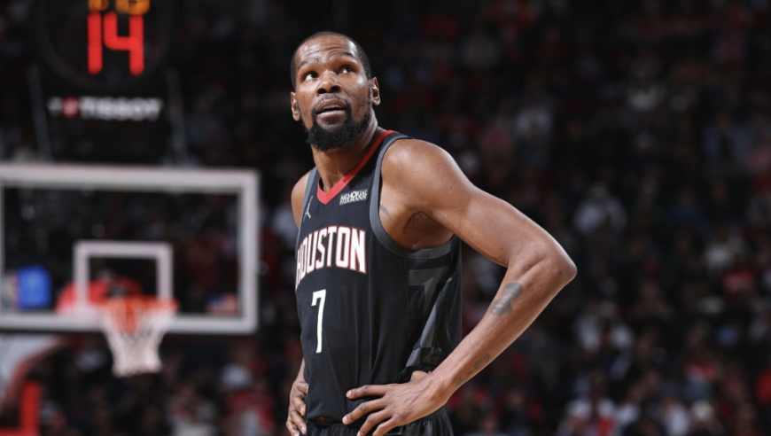 23中7+三分5中0！杜兰特仅19+7提前投降 难阻火箭崩盘再负雷霆