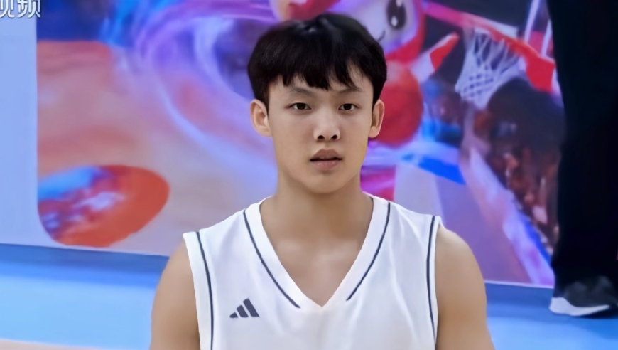 随着赵睿15+3+4，徐杰12+8，广东92-73击败辽宁，决赛战浙江，夺冠稳了！