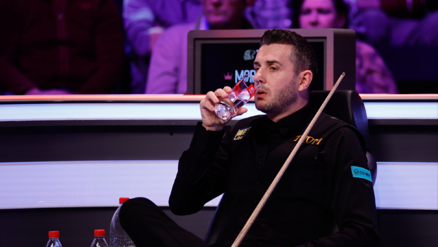 超绝准度更有运气助力！塞尔比轰出决赛首杆破百，5-0领先世界第一！