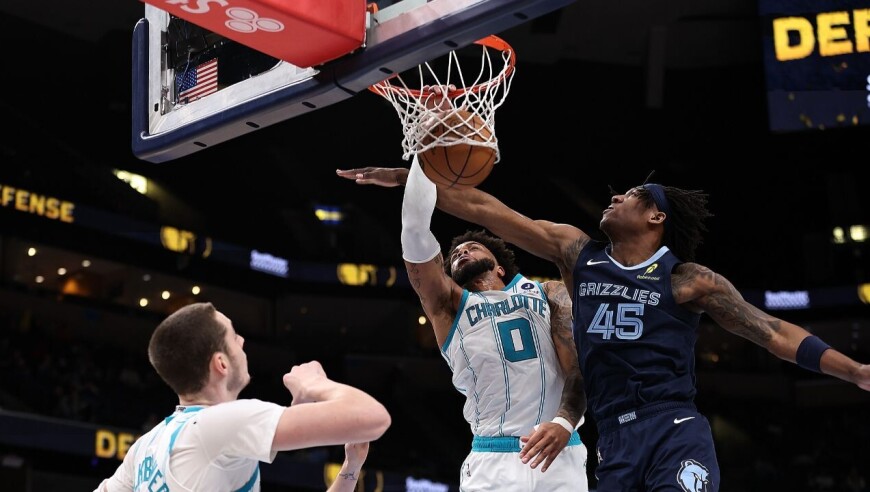 【原声】29日NBA十佳球 沃克极限出手命中神仙三分 阿门汤普森单臂隔扣点燃全场