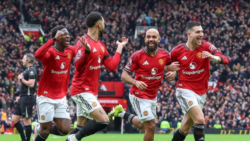 曼联2-0热刺豪取英超四连胜！精妙角球得分，B费破门全场沸腾