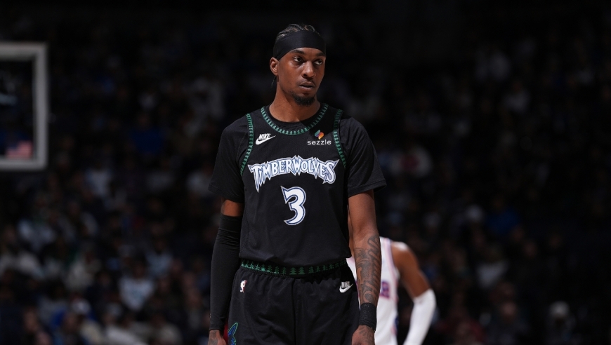 戈贝尔禁赛！马克西39+8助攻76人大胜森林狼 华子28+9