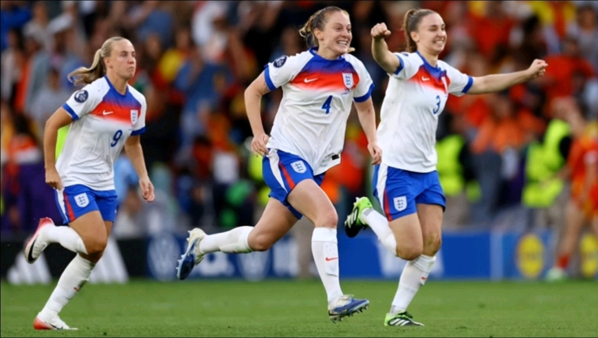 紧张到窒息！英格兰女足点球3-1西班牙成功卫冕，全场沸腾庆祝