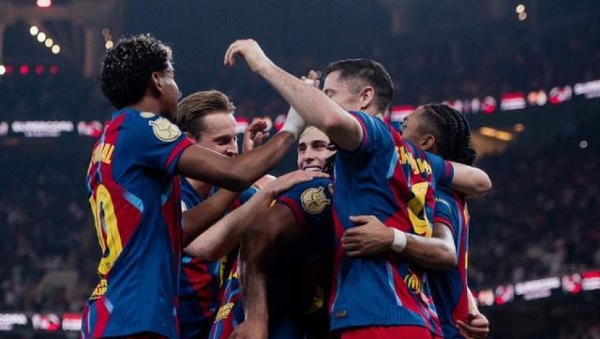 凌晨4点 领头羊对决！巴萨冲11连胜+晋级8强 飞翼回归首秀