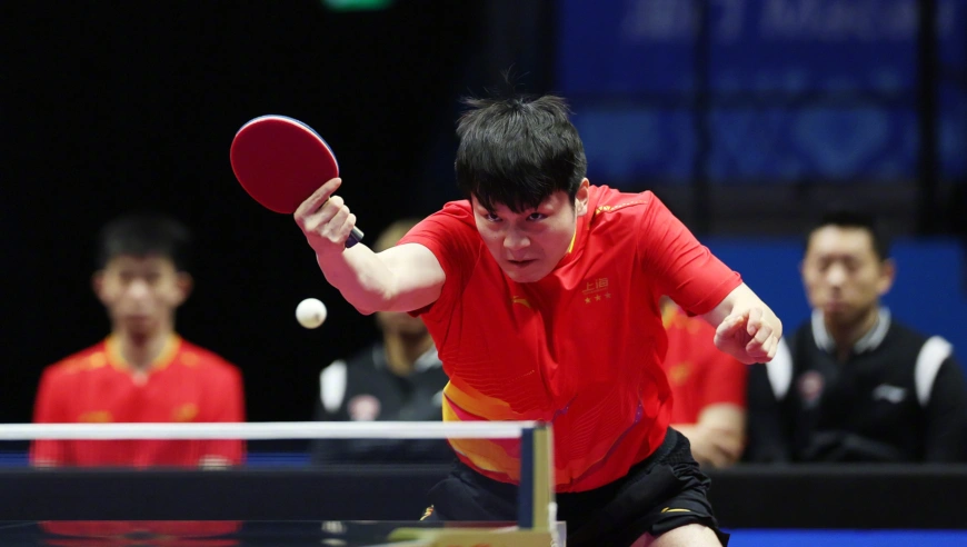 最炸裂一球诞生了 樊振东vs孙闻23拍极限对轰 全场几近疯狂