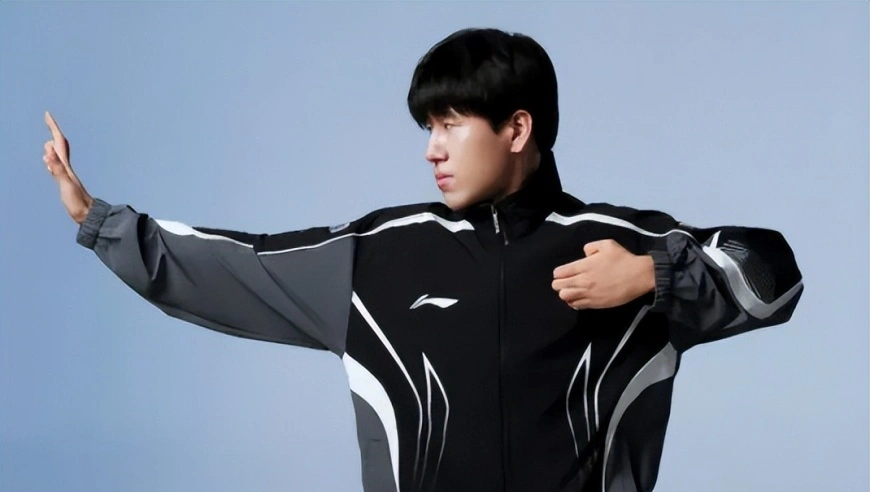 BLG拍得Xun，JDG拍得Gala！Jiejie被拍走，WBG组建银河战舰