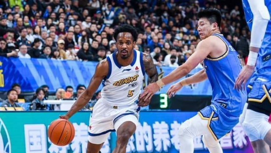 CBA排名大乱！广厦稳居第一，广东惨遭40分大败，山东八连胜逆袭反超北京