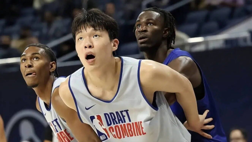 彻底打服了！NBA多队官媒盛赞杨瀚森，对方离谱防守引解说吐槽