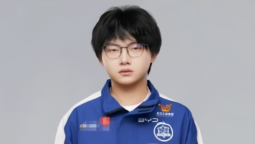 Fly加盟eStar，见月退役，玖痕笑影解约，一笙加盟KSG，TTG签嘉宝