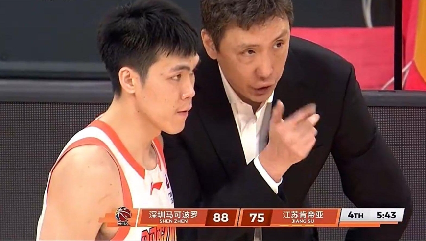 绝杀英雄连续拉胯，两战10中1仅得3分，球迷：你只能撞狗屎运