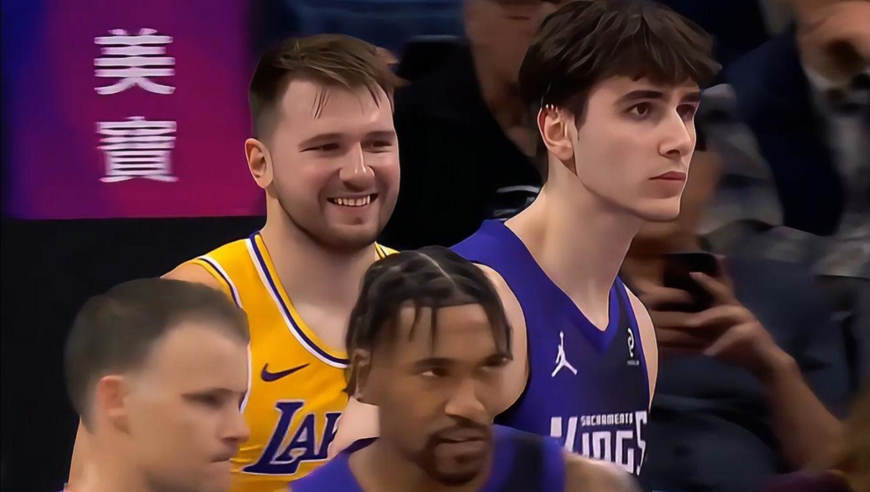 困境见英雄！湖人濒临崩盘东契奇挺身而出包揽全队8分对轰国王全队