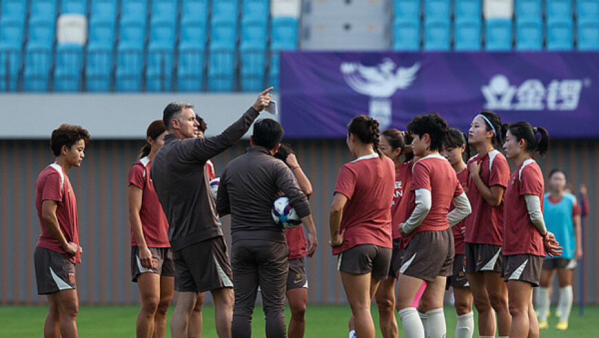 热身赛：中国女足6-1大胜越南，6球分别由6名不同球员打进