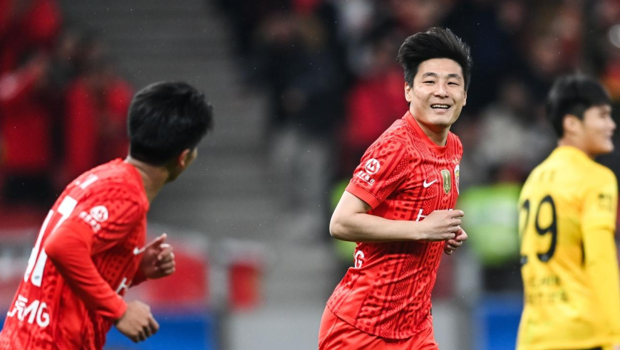 霸气！还原武磊7分钟双响火速杀死悬念，西海岸外援牛尾巴过人