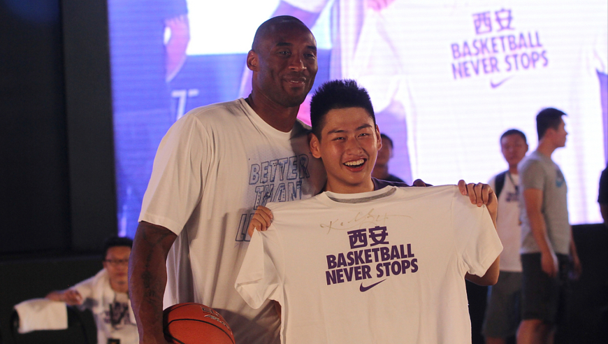 有东西他是真教！还记得科比中国行是如何严格要求训练的吗