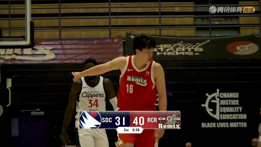 半场得分超场均！杨瀚森15分回顾 遭对手肘击喉咙+下绊子