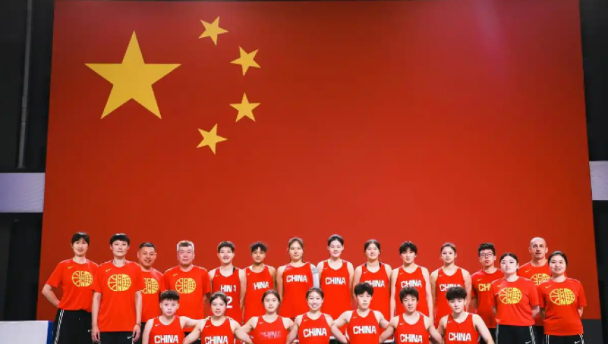 中国女篮12人大名单终于出炉！李月汝妹妹携手1米90王牌前锋，能否冲击奖牌？