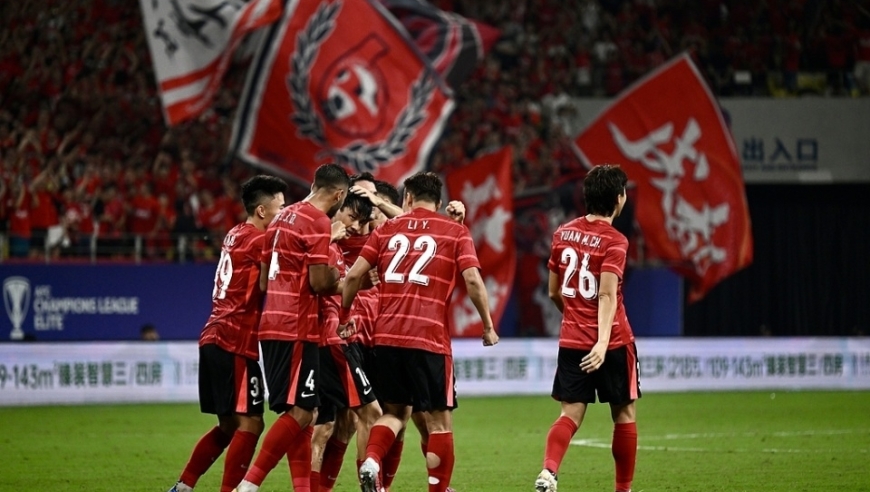 正赛首秀！亚冠-蔚山VS蓉城首发：4外援强阵，韦世豪、刘殿座替补