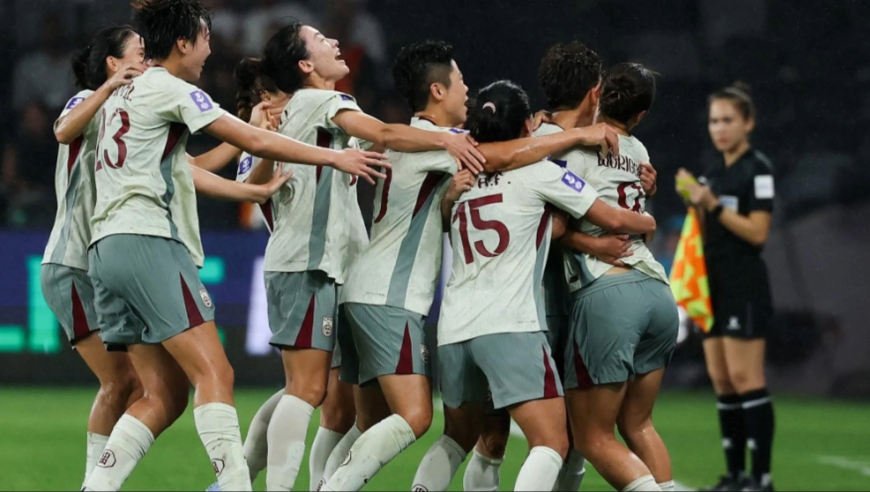 全胜出线！女足逆转朝鲜 王霜反超+比心庆祝 再胜1场=晋级世界杯