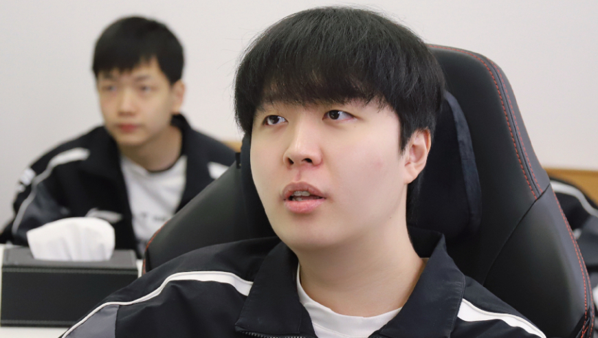 战队经理聊天记录曝光，怒斥Kanavi职业态度有问题，脾气大还小心眼