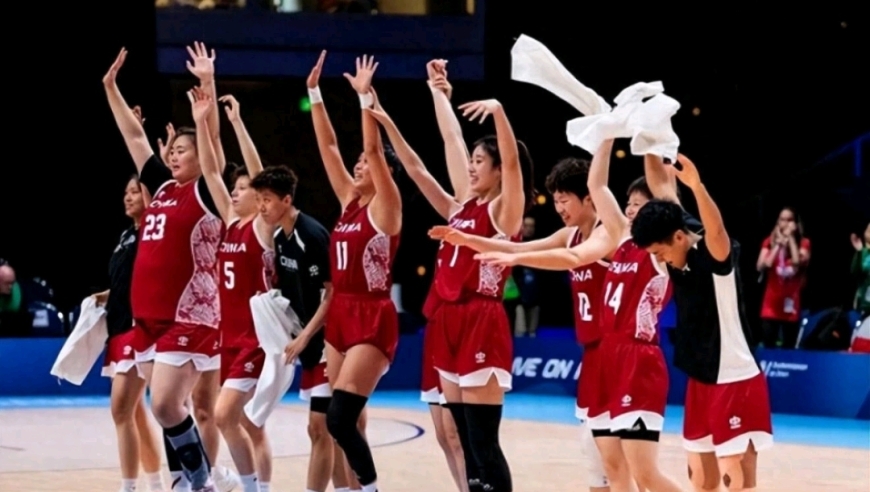 打脸宫鲁鸣！大运会女篮夺冠竟只备战两周？国家队集训的“马拉松病”该治了