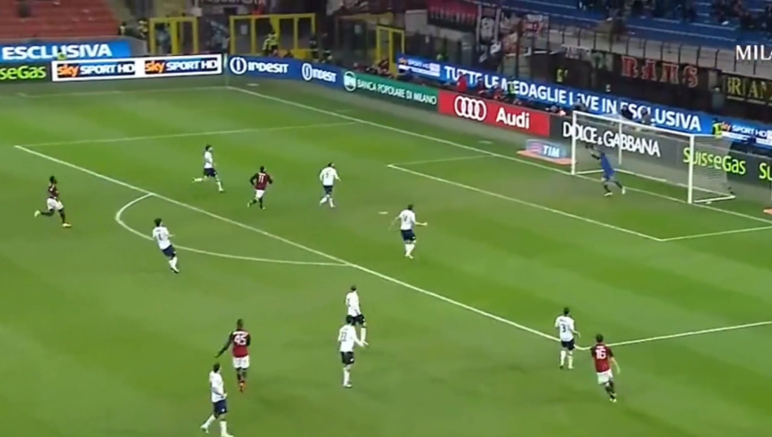 体坛记忆｜巴洛特利十大炸裂进球，他的双脚就是世界级的代名词