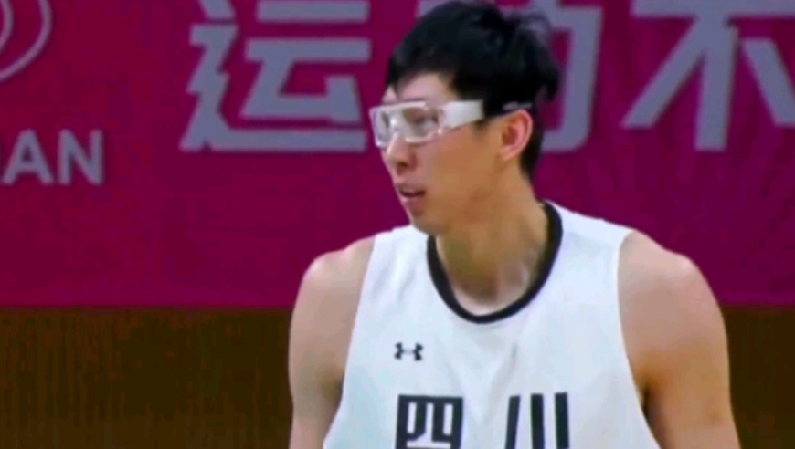 杀疯了！周琦20中19，完爆CBA队友！四川豪砸600万太超值