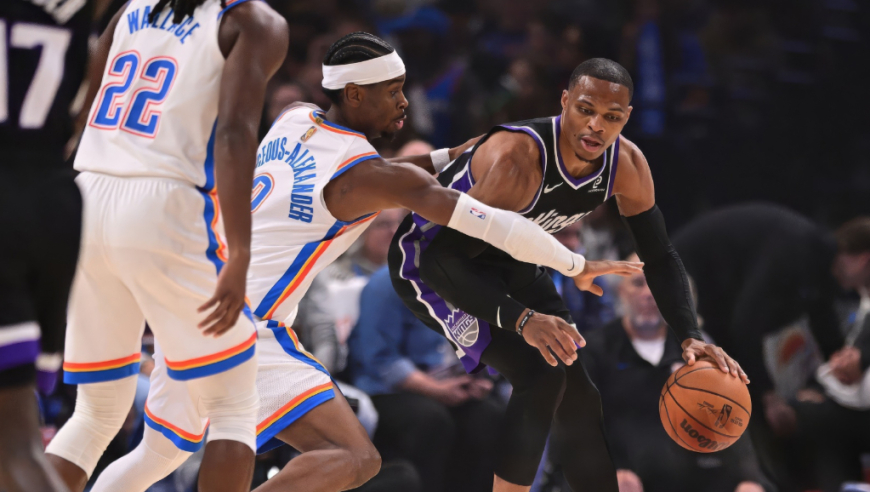 仅拿360万底薪，却打成球队老大！你要这么打，球队真该成全你了