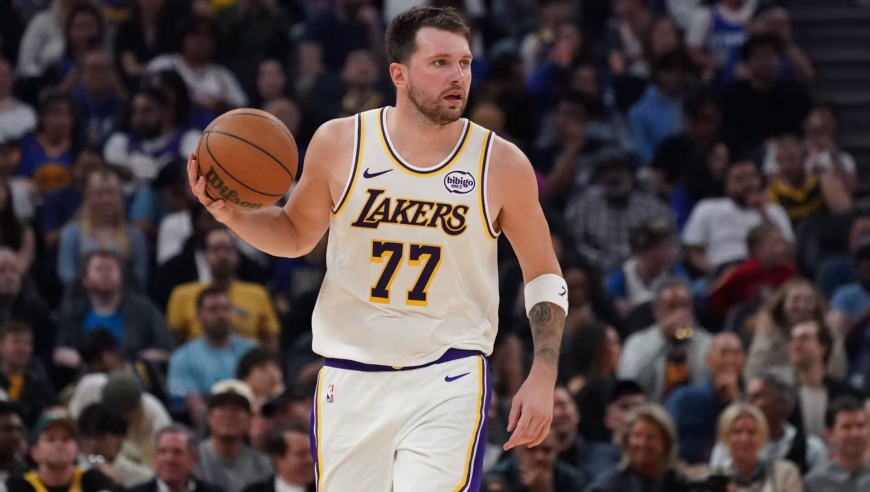 东契奇35+8无缘今日最佳！文班29分4帽也落选，只因威少刷爆纪录