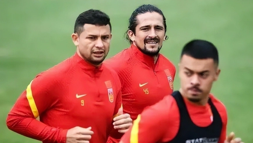 归化目标+1，又一位外援表态愿意入籍中国，5年独造96球