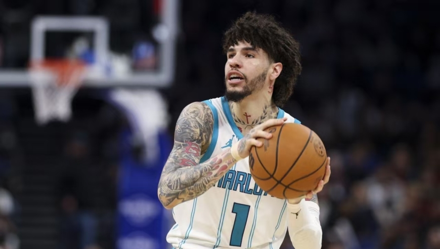 东契奇33+8+11无缘今日最佳，恩比德38+11落选，只因绝杀致敬罗斯