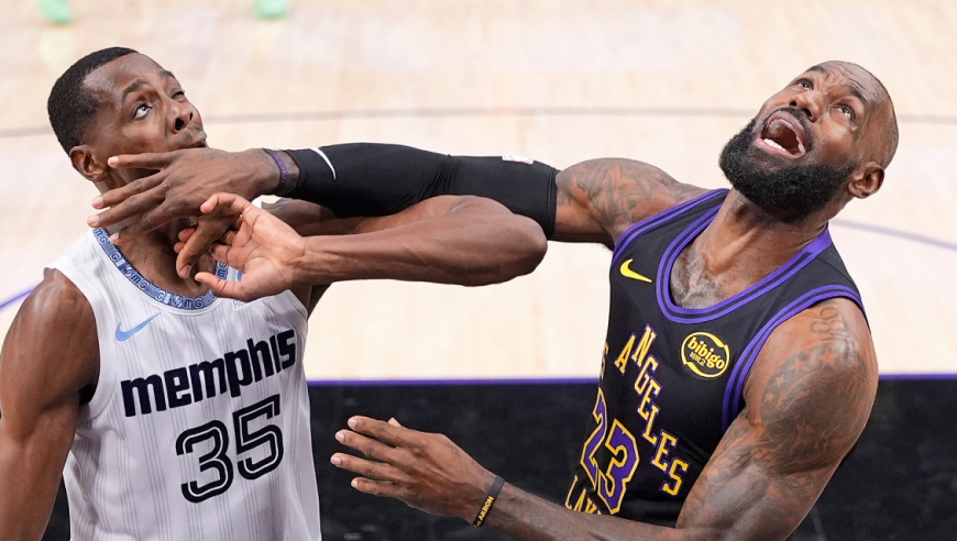 詹姆斯vs灰熊31分集锦：18投12中+末节10分多次上演百分连线