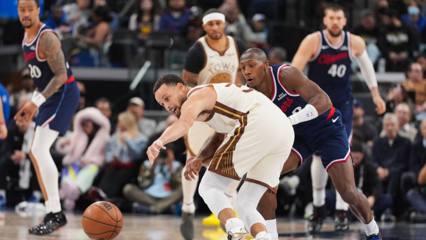 数据帝：六犯+输球！库里近10年首见 杜兰特关键球升至历史第二