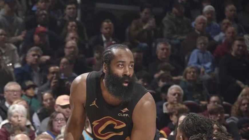 哈登18+6+7掀翻东部老大！后三节12中2仍赢球 加盟骑士8胜1负