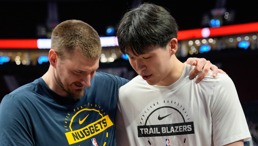 杨瀚森vs掘金集锦：初登场状态全无四罚全丢 随后连拿4分找回场子