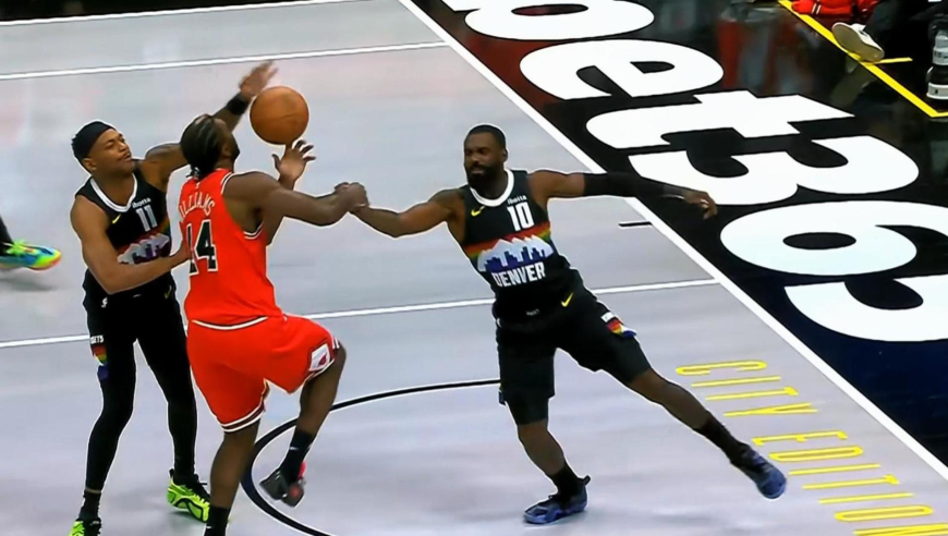 脏动作！小哈达威退防拉拽公牛威廉姆斯爆发冲突 裁判回看升级恶意