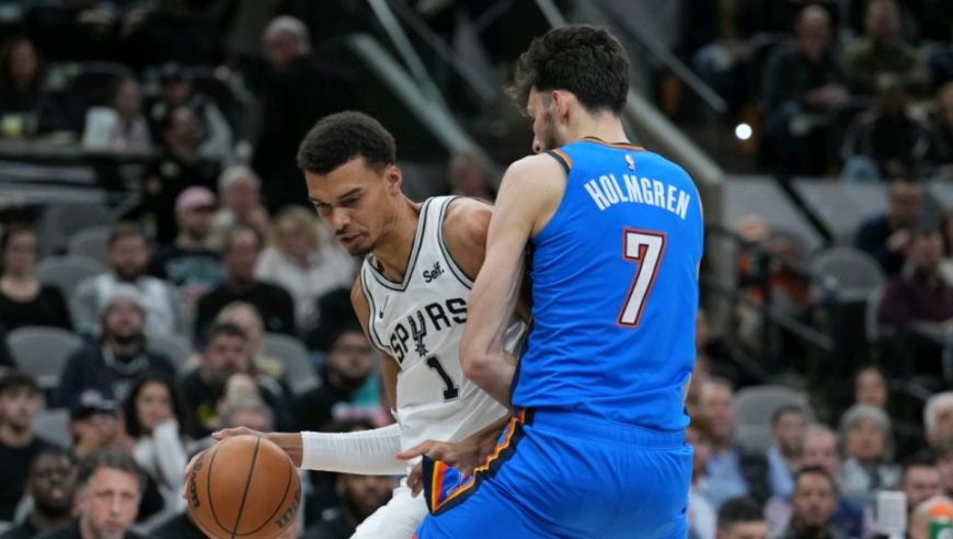 落后16分算什么！文班登场后使球队攻防强度拉满 轰出一波13-0